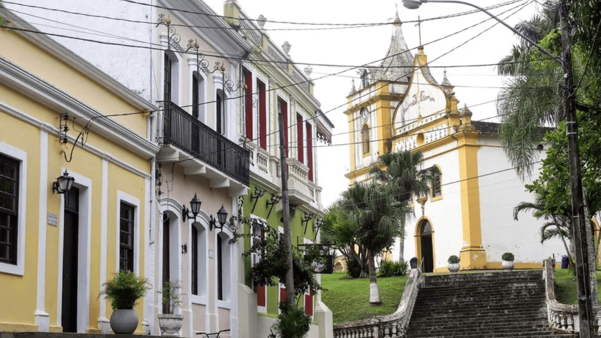 Restauração de Casas Históricas no Litoral: Custos e Retorno