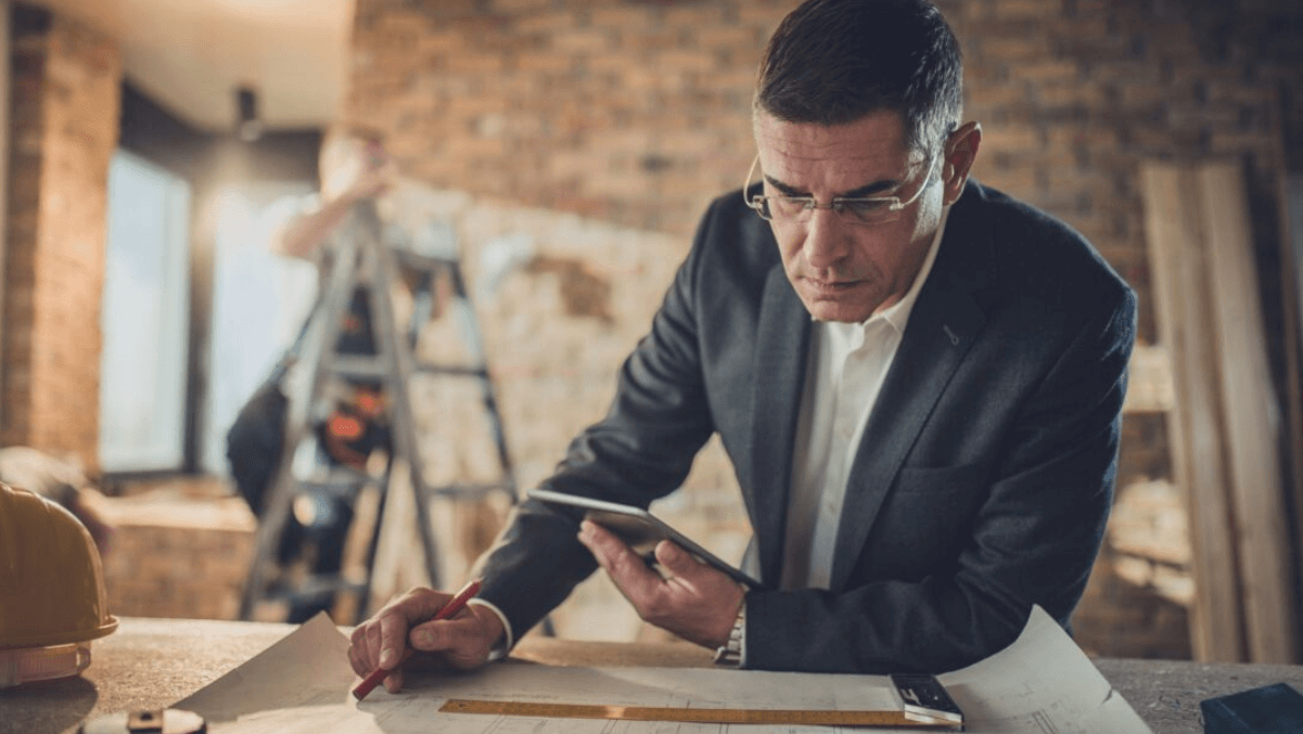 Avaliador de Imóveis x Corretor em Piên: Qual Contratar?
