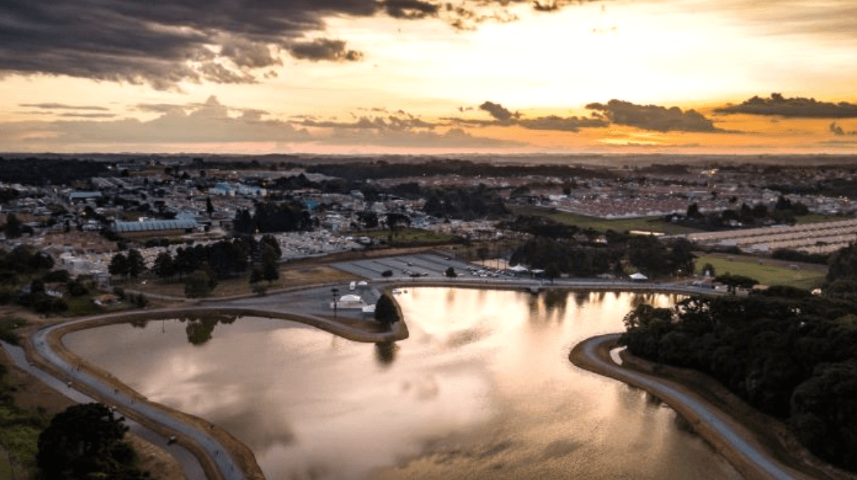 Avaliador de Imóveis x Corretor: Qual Você Precisa em Fazenda Rio Grande?
