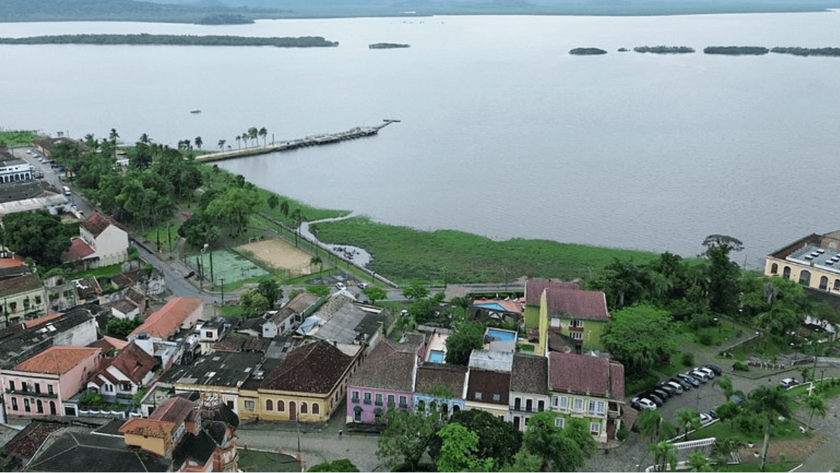 Imóveis com Vista para a Baía de Antonina Valem Mais?