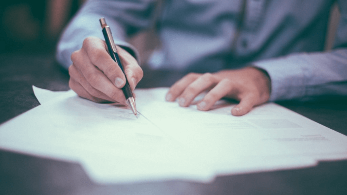 Como Resolver Pendências Antes de Vender: Guia Técnico para Valorizar seu Imóvel