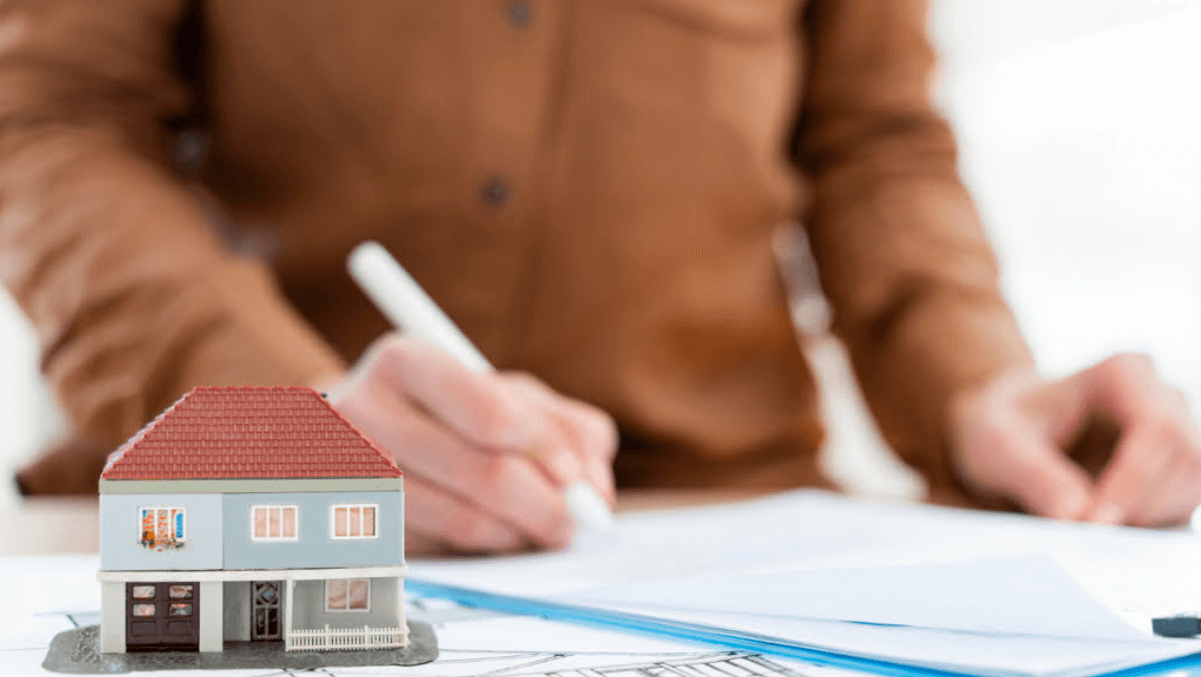 Avaliador de Imóveis vs. Corretor de Imóveis: Qual a Diferença?