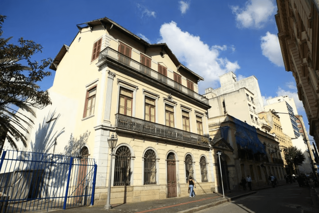 O Avaliador de Imóveis e a Avaliação de Imóveis Antigos e Históricos: Entre a Depreciação e a Raridade