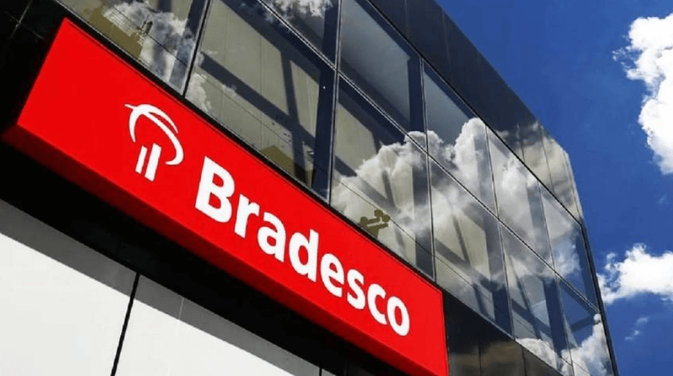 Laudo de Avaliação de Imóveis para Bradesco em Curitiba: A Metodologia que Conquista Seu Financiamento