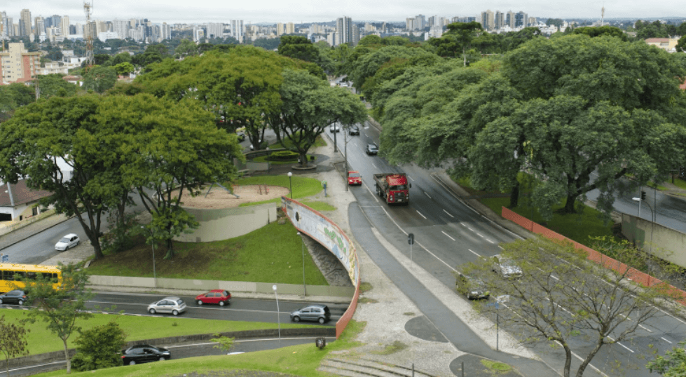 Avaliação de Imóveis no Alto da XV, Curitiba: Análise Técnica das Tendências que Estão Remodelando Valores