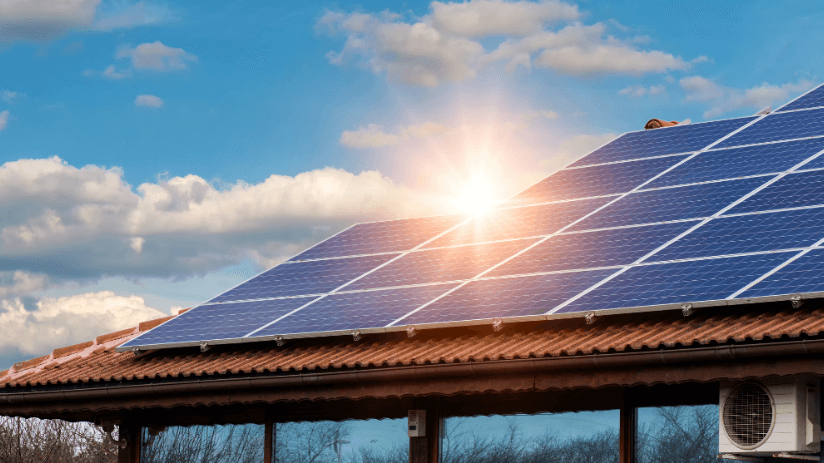 Avaliação de Imóveis com Energia Solar em Curitiba: Metodologia Técnica para Mensurar o Valor da Sustentabilidade