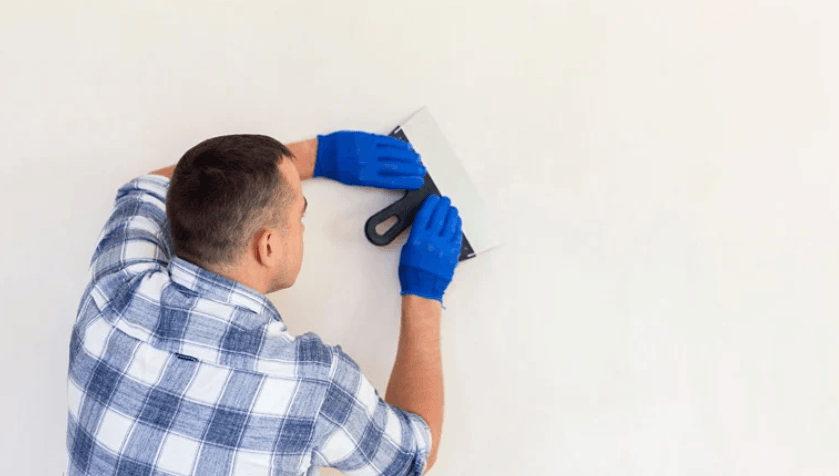 Casa no Centro com revestimento descolado: como calcular o custo SINAPI para remoção do grafiato – e o impacto na depreciação do imóvel