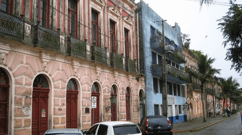 Sobrado no Centro Histórico com Pintura Descascando: Estado 4 ou Estado 3? (Essa Decisão Vale R$ 120 mil)