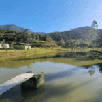 Chácara de Lazer em Paranaguá: Como Depreciar Piscina e Churrasqueira (Sem Ignorar a Maresia e a Umidade)