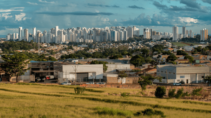 Gleba em Londrina Avaliada pelo INCRA: Diferença Entre Valor da Terra e das Benfeitorias