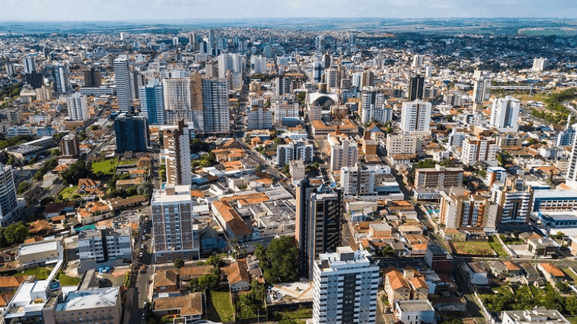 Apartamento no Centro com Infiltração: Depreciação Acelerada por Falta de Manutenção em Ponta Grossa