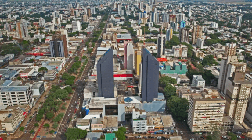 Casa no Centro de Cascavel com Revestimento Descolado: Como Calcular o Custo SINAPI para Remoção do Grafiato e Fundamentar seu Laudo