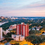 Casa no Jardim Panorama com Grafiato Descolado: Como Calcular o Custo de Recuperação por m² com SINAPI em Foz do Iguaçu