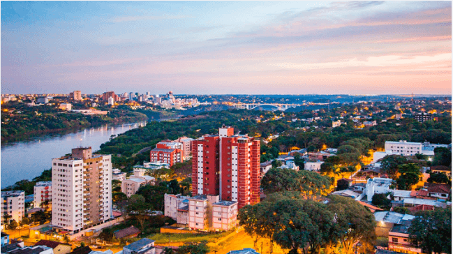 Casa no Jardim Panorama com Grafiato Descolado: Como Calcular o Custo de Recuperação por m² com SINAPI em Foz do Iguaçu