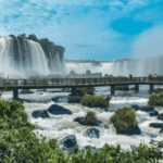 Sobrado com Infiltração na Cobertura em Foz do Iguaçu: Fundamentação para Estado de Conservação 4 (D) na Tabela Ross/Heidecke