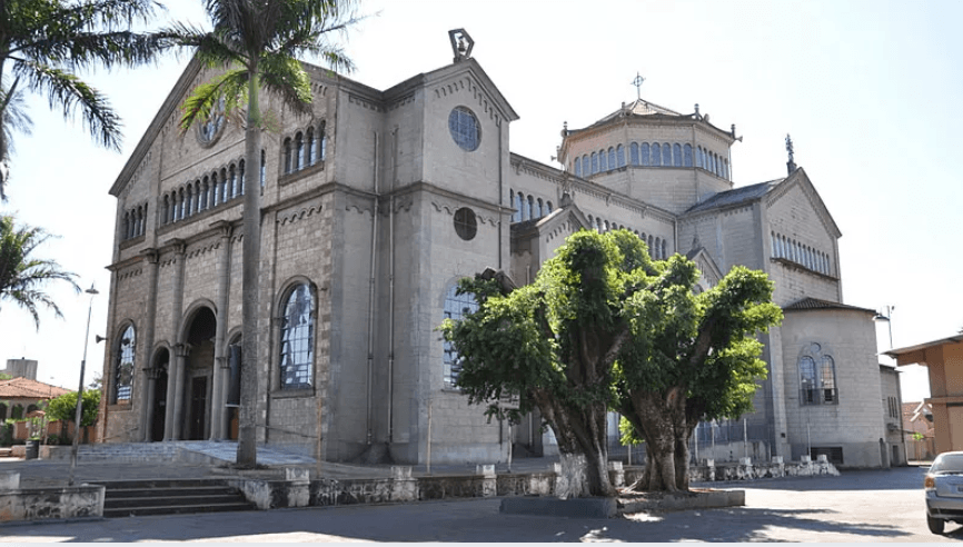 Engenheiro Avaliador em Ibiporã: Como Escolher o Profissional Certo para Avaliar seu Imóvel com Segurança