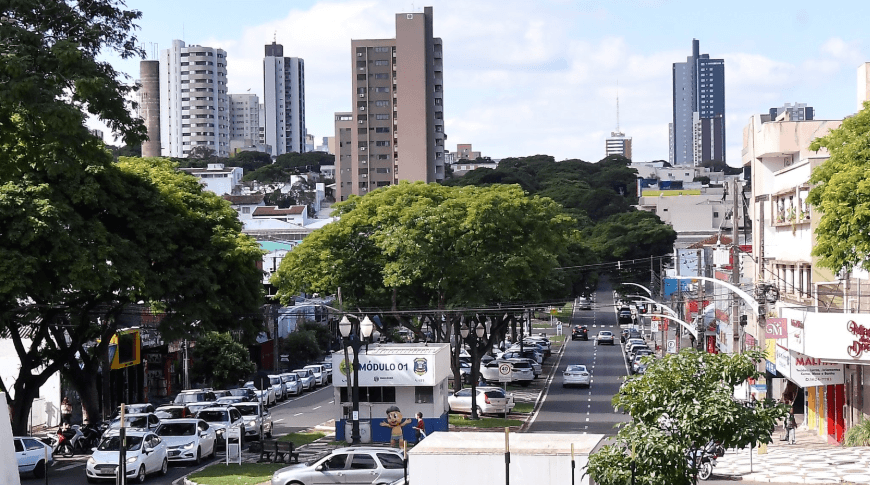 Avaliação de Imóvel em Umuarama: Valor da Terra Nua x Potencial Produtivo – O Que Realmente Define o Preço no Agronegócio?