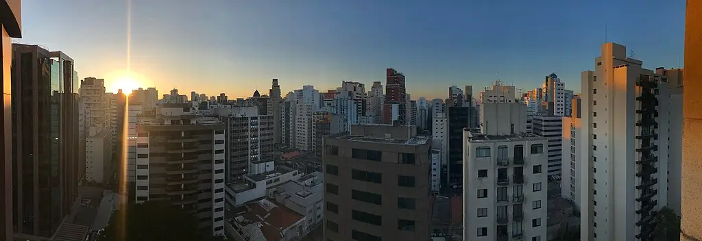 1024px Sunset at Itaim Bibi Sao Paulo.jpg