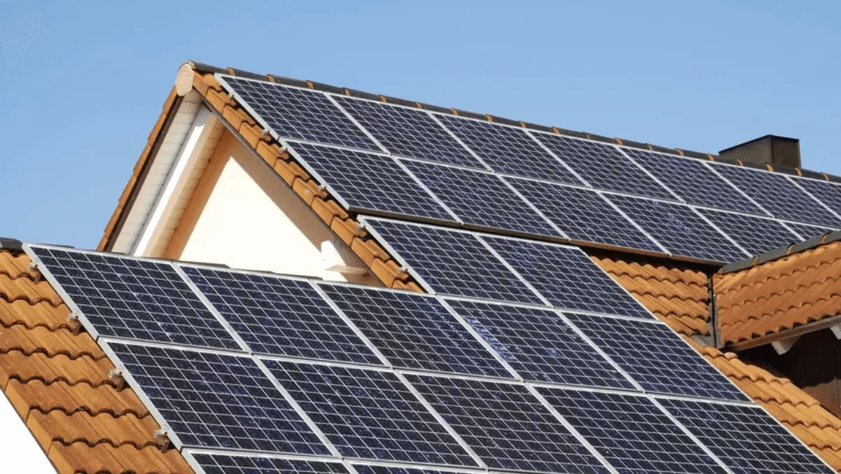 Eficiência Energética em Imóveis: Como a Tecnologia de Ponta Está Revolucionando o Mercado
