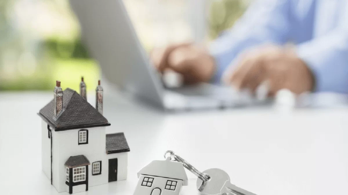 Formação e Certificação Contínua: Por Que Avaliadores Imobiliários Precisam Estar Sempre Atualizados