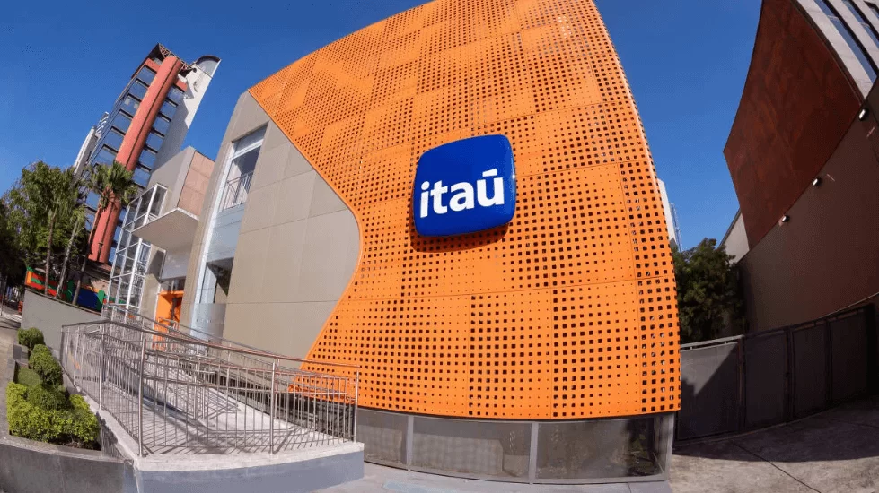 Laudo de Avaliação de Imóveis para Itaú em Curitiba: A Excelência Técnica que Conquista seu Financiamento