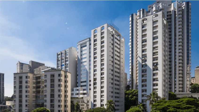 Apartamento na Zona Norte: como calcular a área equivalente da varanda pela NBR 12721 – e por que 10 m² de varanda não valem 10 m² de sala