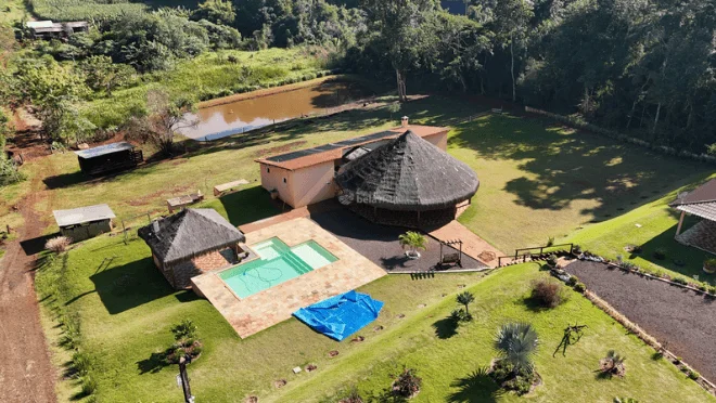 Chácara em Apucarana: Como Depreciar Telhado e Revestimento Externo (Sem Ignorar o Sol Forte e as Chuvas de Verão)
